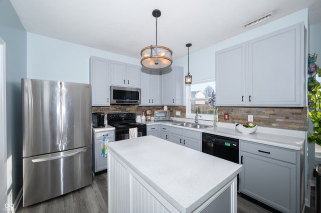 1165 Wild Ridge Boulevard, Brownsburg, IN 46112