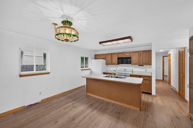 5580 Tamarix Lane, Saginaw, MI 48603