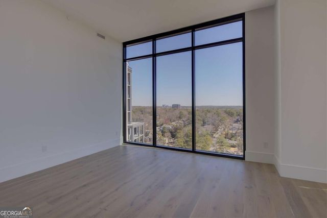 2425 Peachtree Road NE 1605, Atlanta, GA 30305