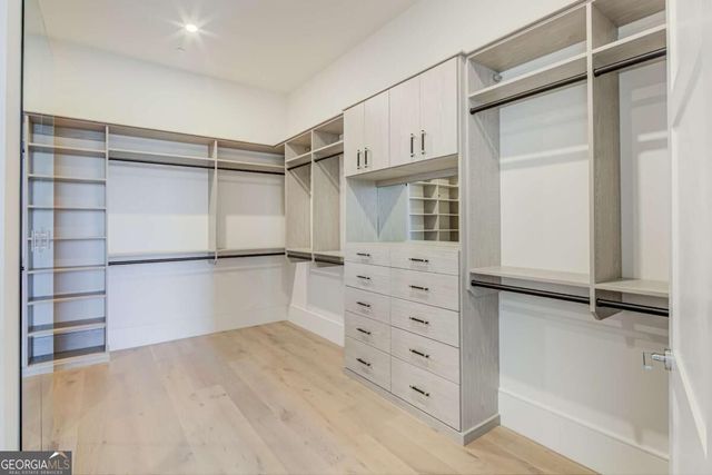 2425 Peachtree Road NE 1605, Atlanta, GA 30305