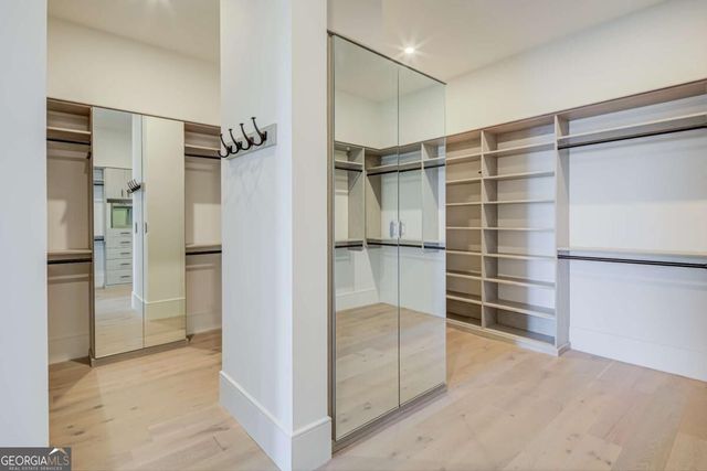 2425 Peachtree Road NE 1605, Atlanta, GA 30305