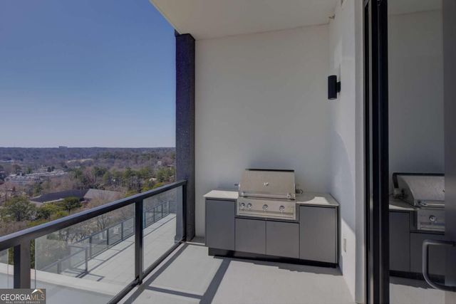 2425 Peachtree Road NE 1605, Atlanta, GA 30305