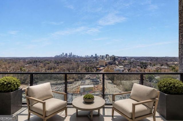 2425 Peachtree Road NE 1605, Atlanta, GA 30305