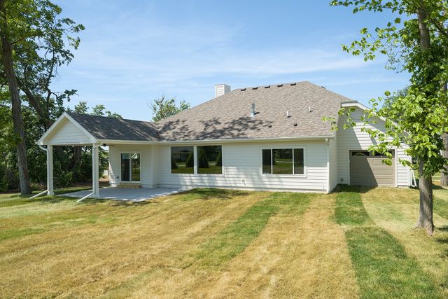 807 Bridgeview Street, Polk City, IA 50226