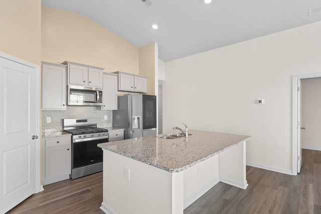 734 Eastridge Dr., Conway, SC 29526