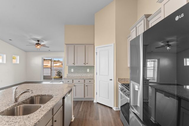 734 Eastridge Dr., Conway, SC 29526