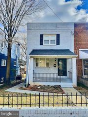 88 54TH ST SE, Washington, DC 20019