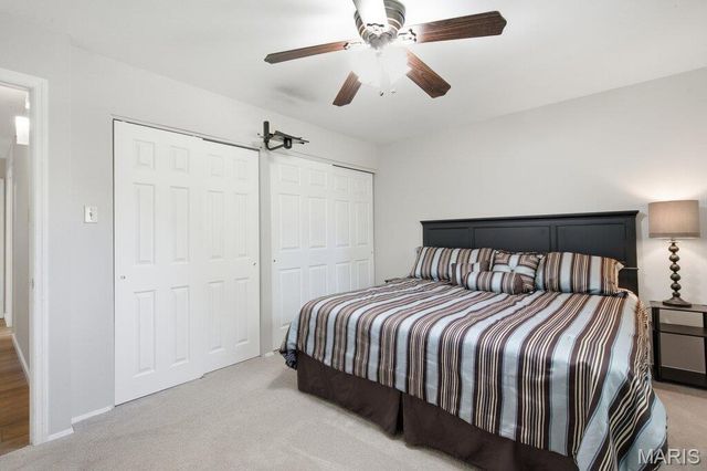 893 Oklahoma Avenue, Ballwin, MO 63021