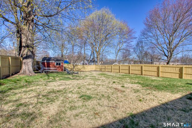 124 Mayflower Street, West Hartford, CT 06110