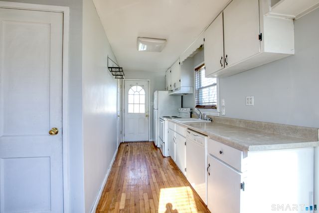 124 Mayflower Street, West Hartford, CT 06110