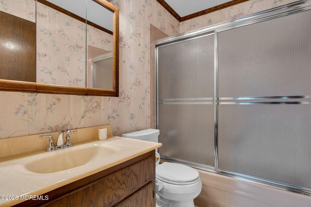 62 Garden Avenue, Brick, NJ 08724