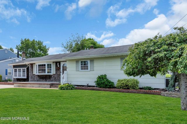62 Garden Avenue, Brick, NJ 08724