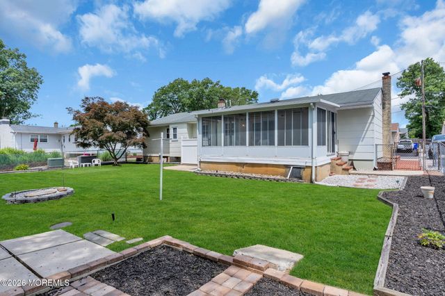 62 Garden Avenue, Brick, NJ 08724