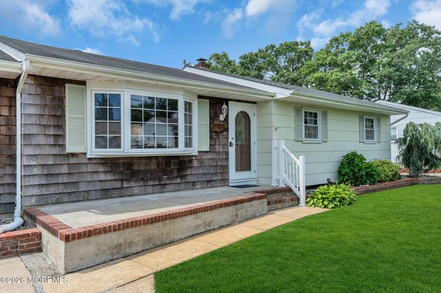62 Garden Avenue, Brick, NJ 08724