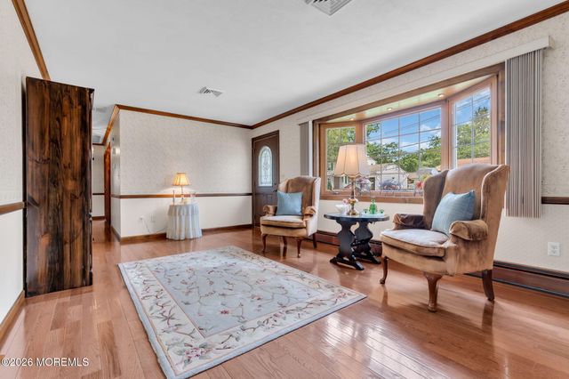 62 Garden Avenue, Brick, NJ 08724