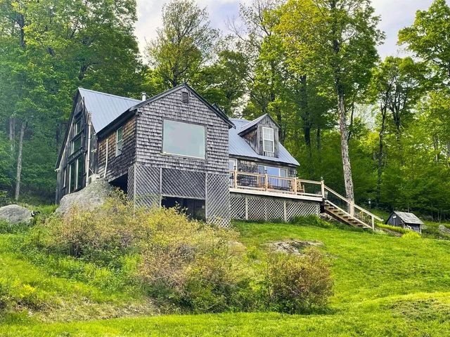 104 Johnny Cake Hill Lane, Readsboro, VT 05350