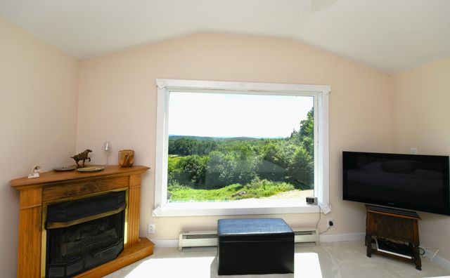 104 Johnny Cake Hill Lane, Readsboro, VT 05350