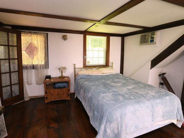 104 Johnny Cake Hill Lane, Readsboro, VT 05350
