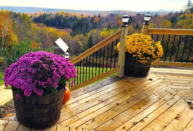 104 Johnny Cake Hill Lane, Readsboro, VT 05350