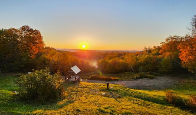 104 Johnny Cake Hill Lane, Readsboro, VT 05350