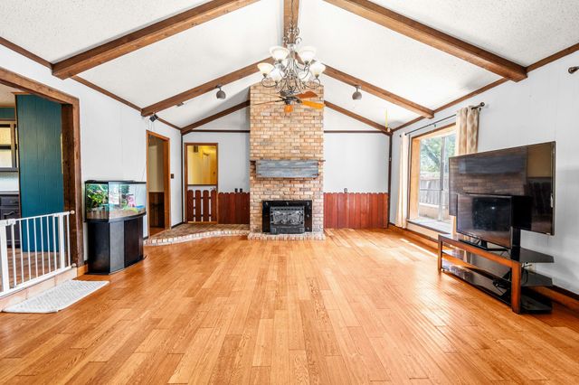 1006 Spring Street, Longview, TX 75604