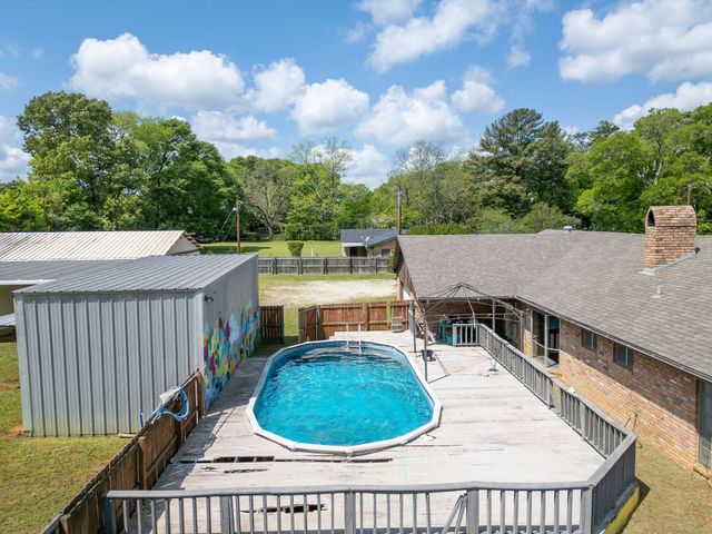 1006 Spring Street, Longview, TX 75604