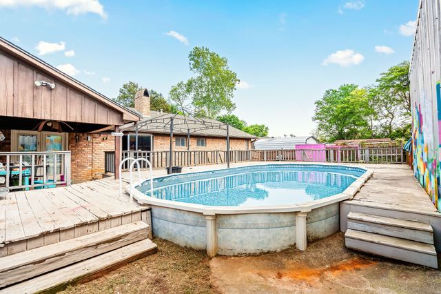 1006 Spring Street, Longview, TX 75604