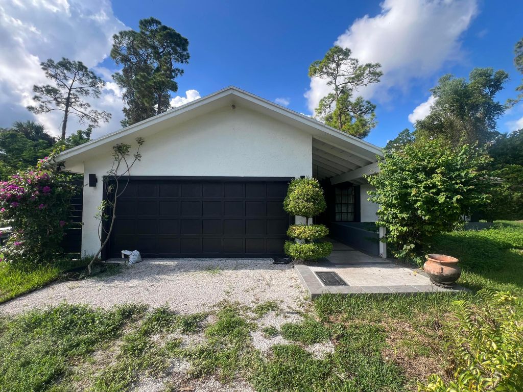 16744 E BRIGHTON Drive E, The Acreage, FL 33470