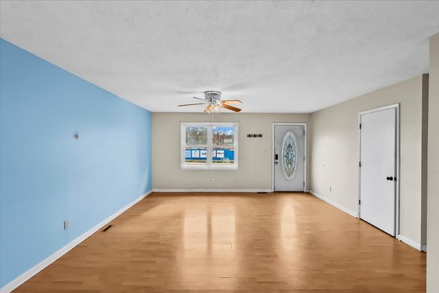 402 Yokley Dr, Franklin, KY 42134