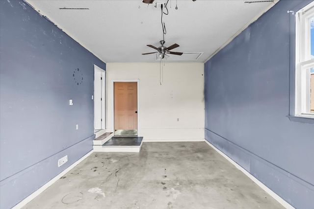 402 Yokley Dr, Franklin, KY 42134