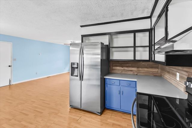 402 Yokley Dr, Franklin, KY 42134