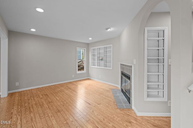 132 Creekview Circle, Carrboro, NC 27510