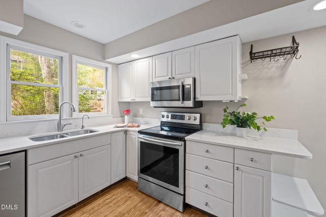 132 Creekview Circle, Carrboro, NC 27510