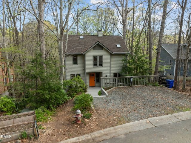 132 Creekview Circle, Carrboro, NC 27510