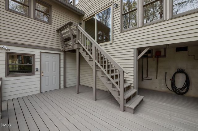 132 Creekview Circle, Carrboro, NC 27510