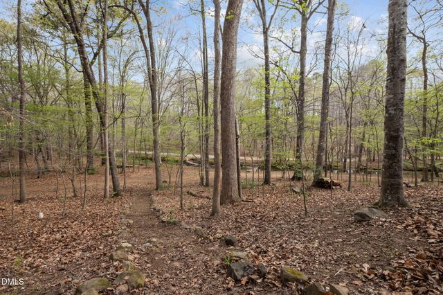 132 Creekview Circle, Carrboro, NC 27510