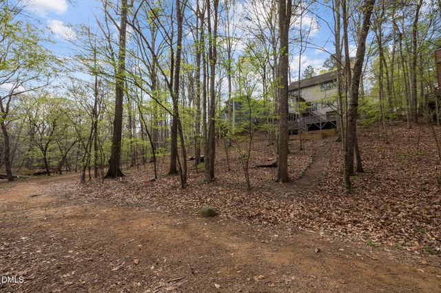 132 Creekview Circle, Carrboro, NC 27510