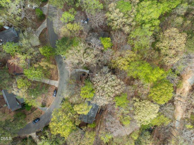 132 Creekview Circle, Carrboro, NC 27510