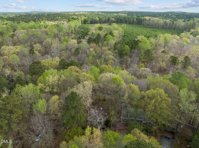 132 Creekview Circle, Carrboro, NC 27510