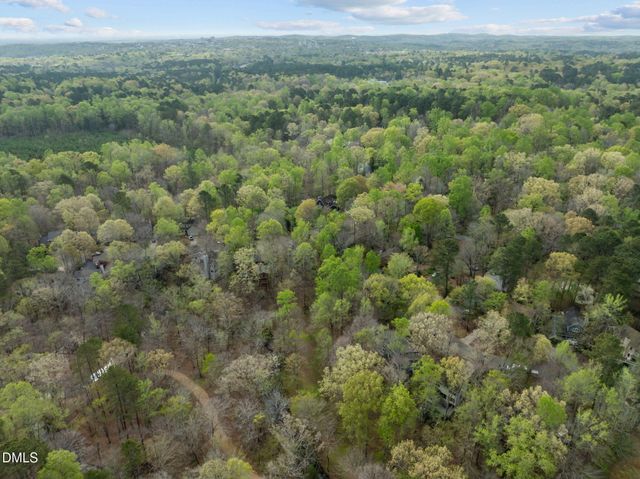 132 Creekview Circle, Carrboro, NC 27510