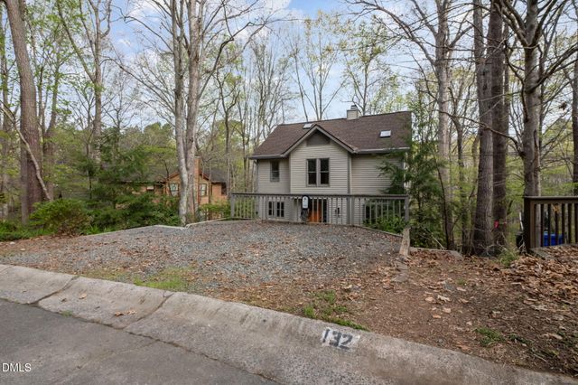 132 Creekview Circle, Carrboro, NC 27510