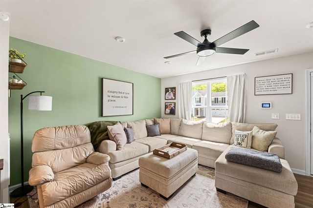 870 Cranbrook Drive, Woodruff, SC 29388