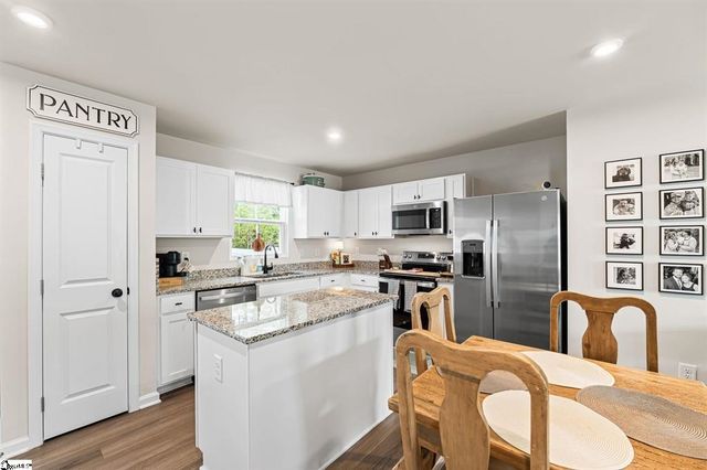 870 Cranbrook Drive, Woodruff, SC 29388