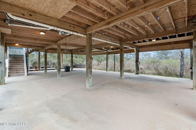 4250 1st Avenue, Bay Saint Louis, MS 39520