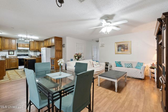 4250 1st Avenue, Bay Saint Louis, MS 39520