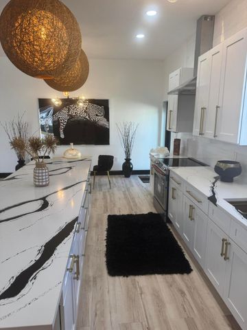 140 SW 6th Avenue, South Bay, FL 33493