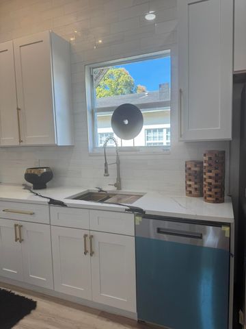 140 SW 6th Avenue, South Bay, FL 33493