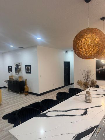 140 SW 6th Avenue, South Bay, FL 33493