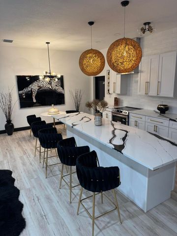 140 SW 6th Avenue, South Bay, FL 33493