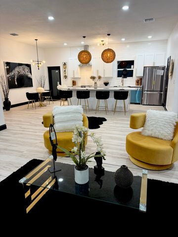 140 SW 6th Avenue, South Bay, FL 33493